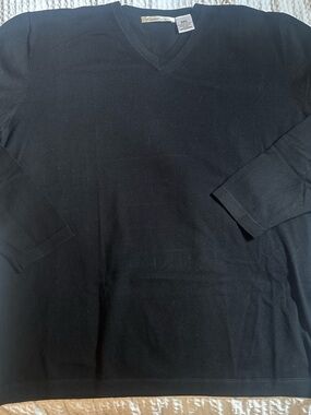 Kenneth Cole New York Black V-Neck Long Sleeve Tee